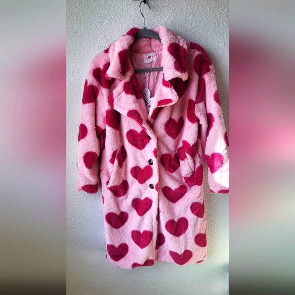 Buddy Love Zoey Oversized Faux Fur Coat in Blossom pink heart print NWT - Picture 5 of 10